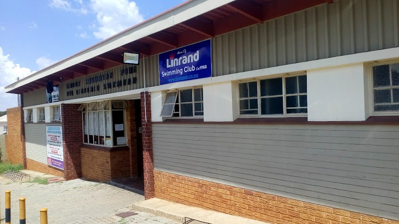 Linden public pool (heated) — photo 5