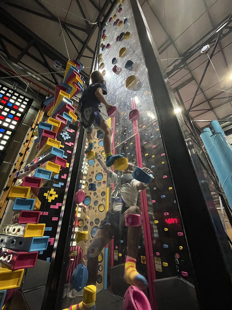 Bounce — photo 3
