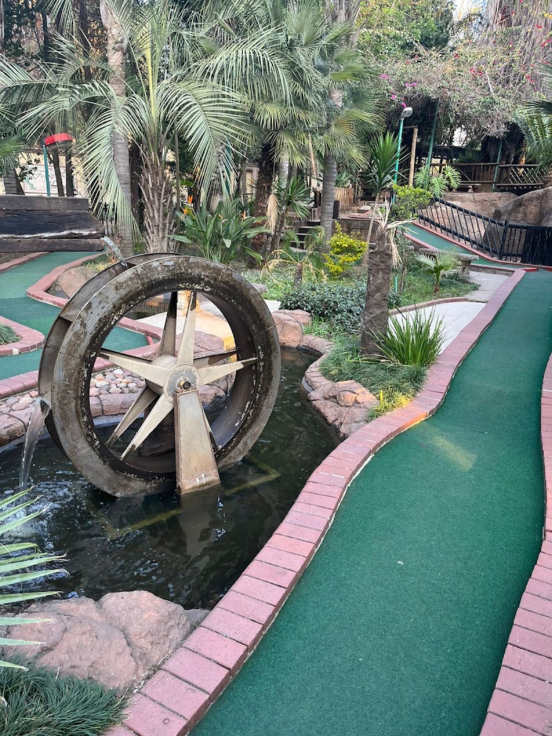 Adventure golf (Brightwater commons) — photo 5