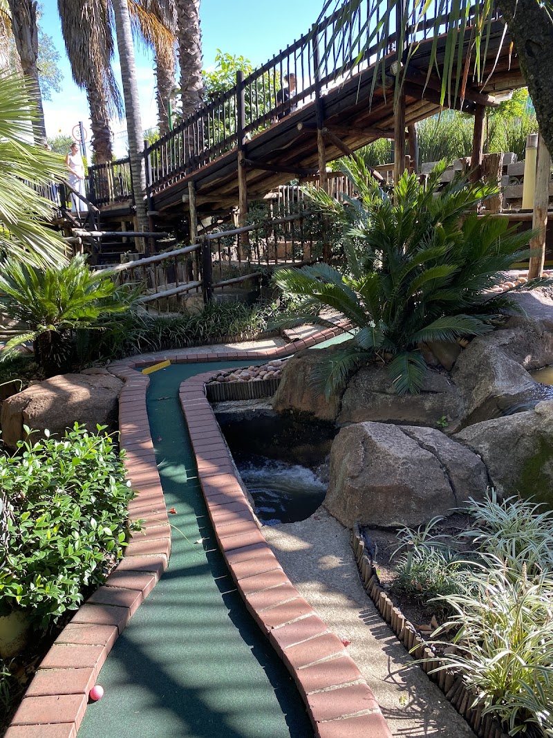 Adventure golf (Brightwater commons) — photo 3